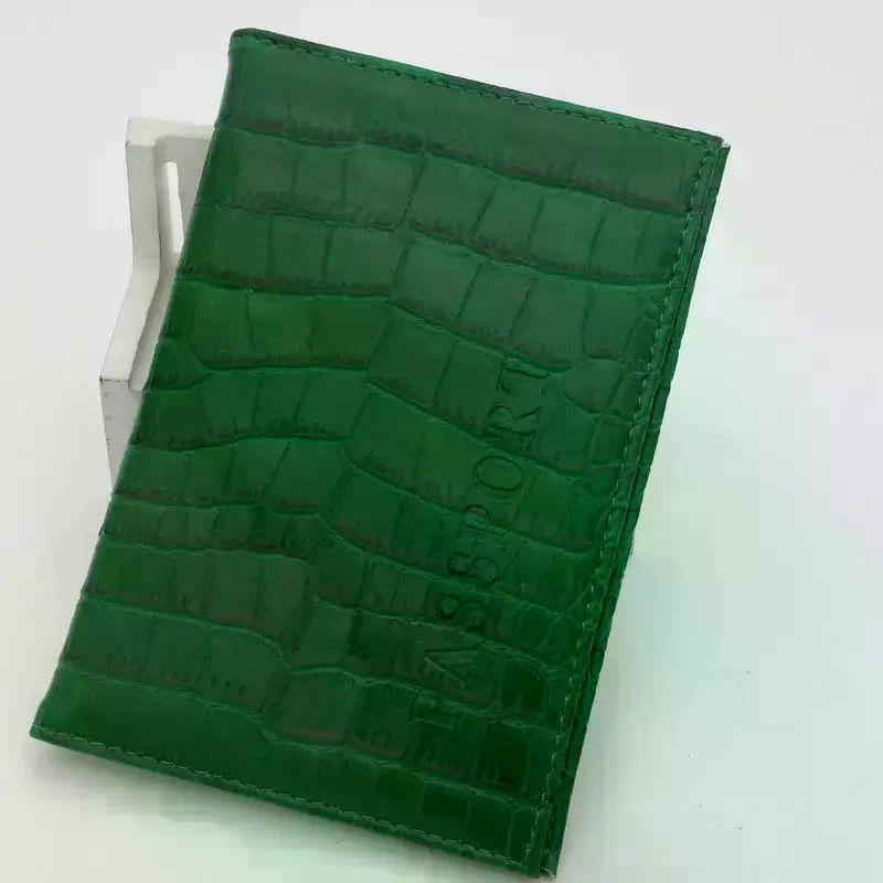 Porta Pasaportes Portátil de C - Outdoor Adventure Girl reseña y precio